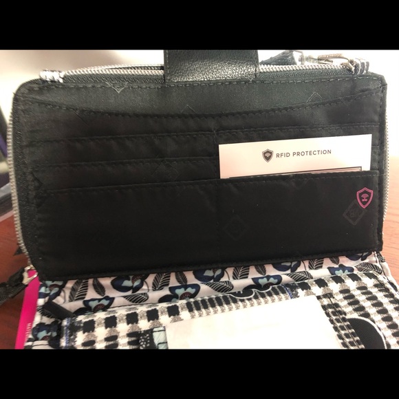 Vera Bradley Wristlet w: Tons of Pockets/Space ! - Picture 8 of 12